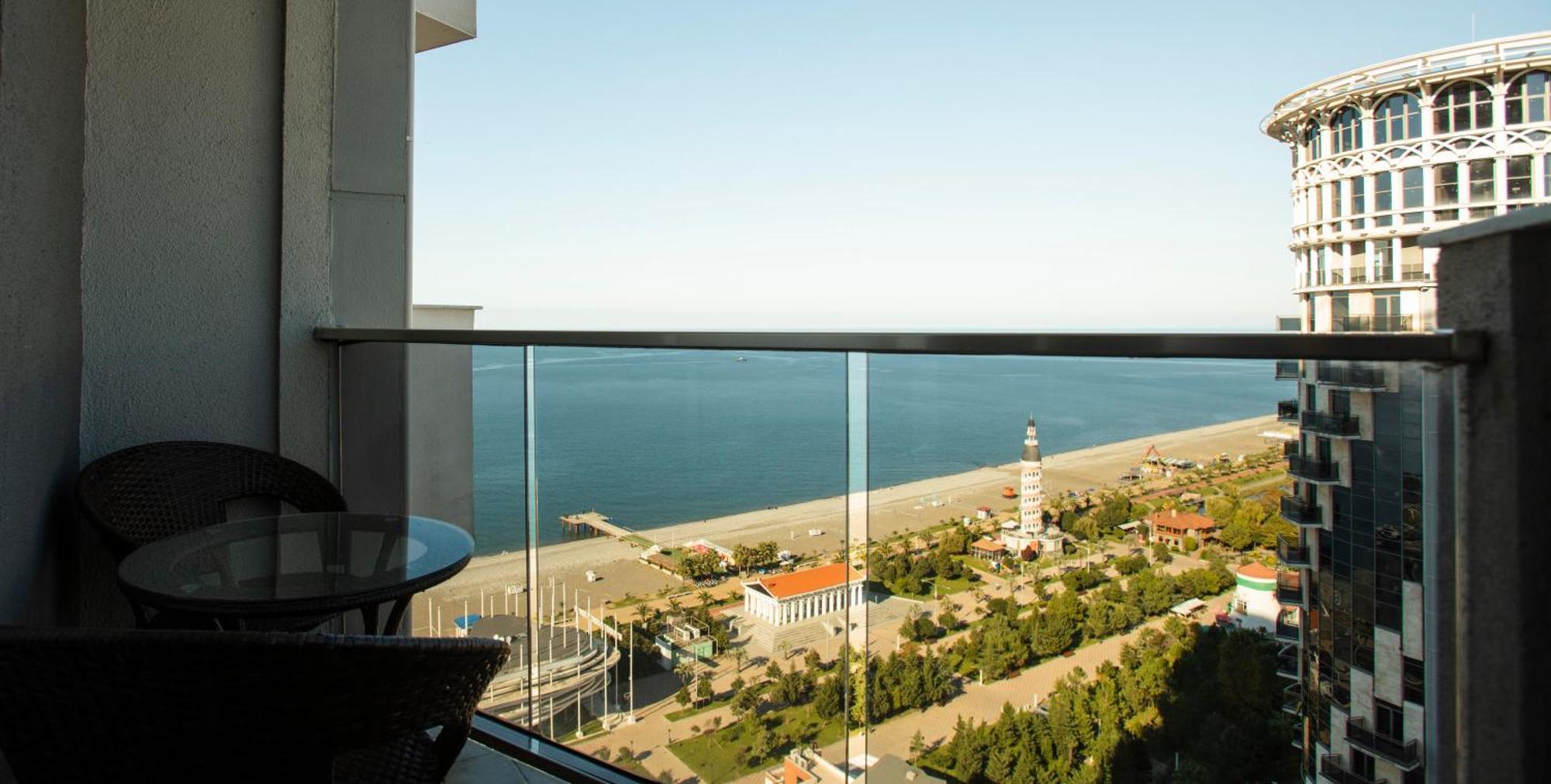 Апартаменты Holiday Lux Sea Towers Батуми Экстерьер фото