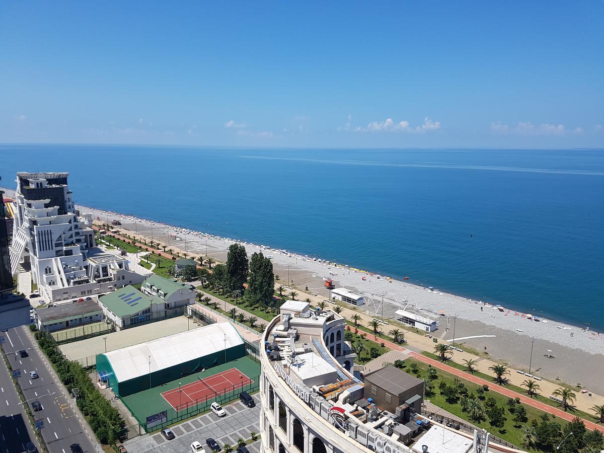 Апартаменты Holiday Lux Sea Towers Батуми Экстерьер фото